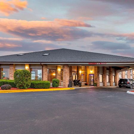 Rodeway Inn Coopersville Exterior foto