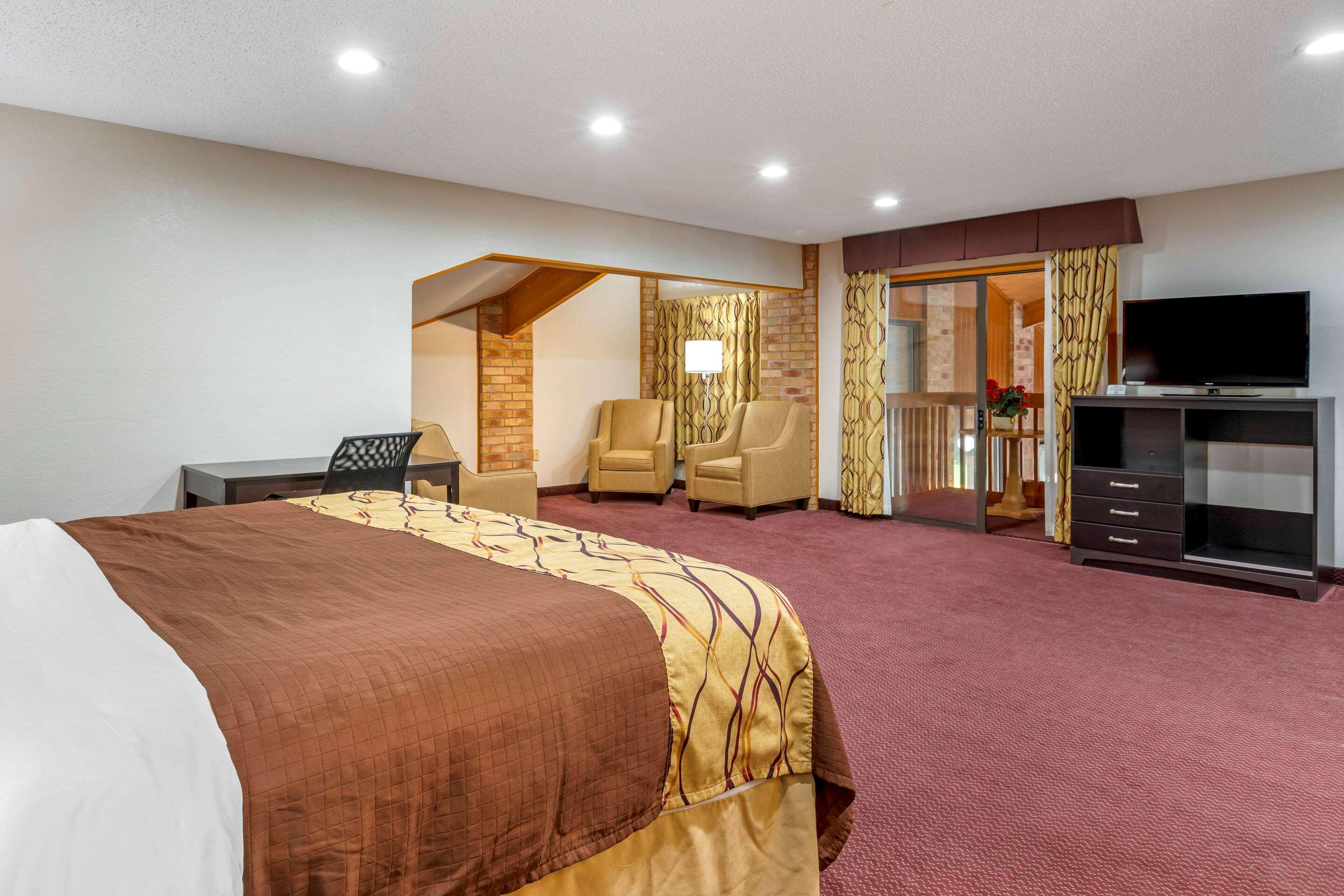 Rodeway Inn Coopersville Exterior foto