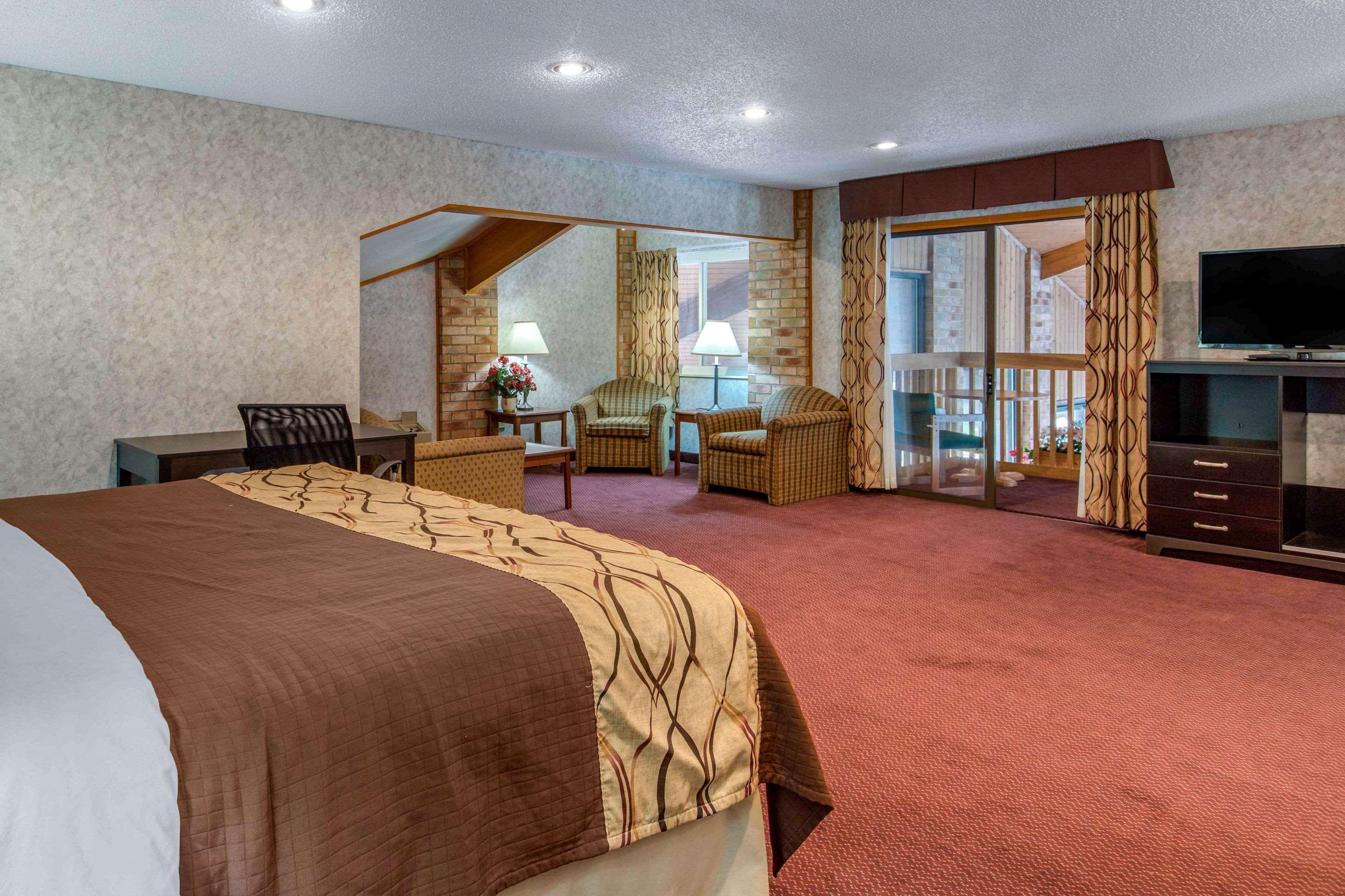 Rodeway Inn Coopersville Exterior foto