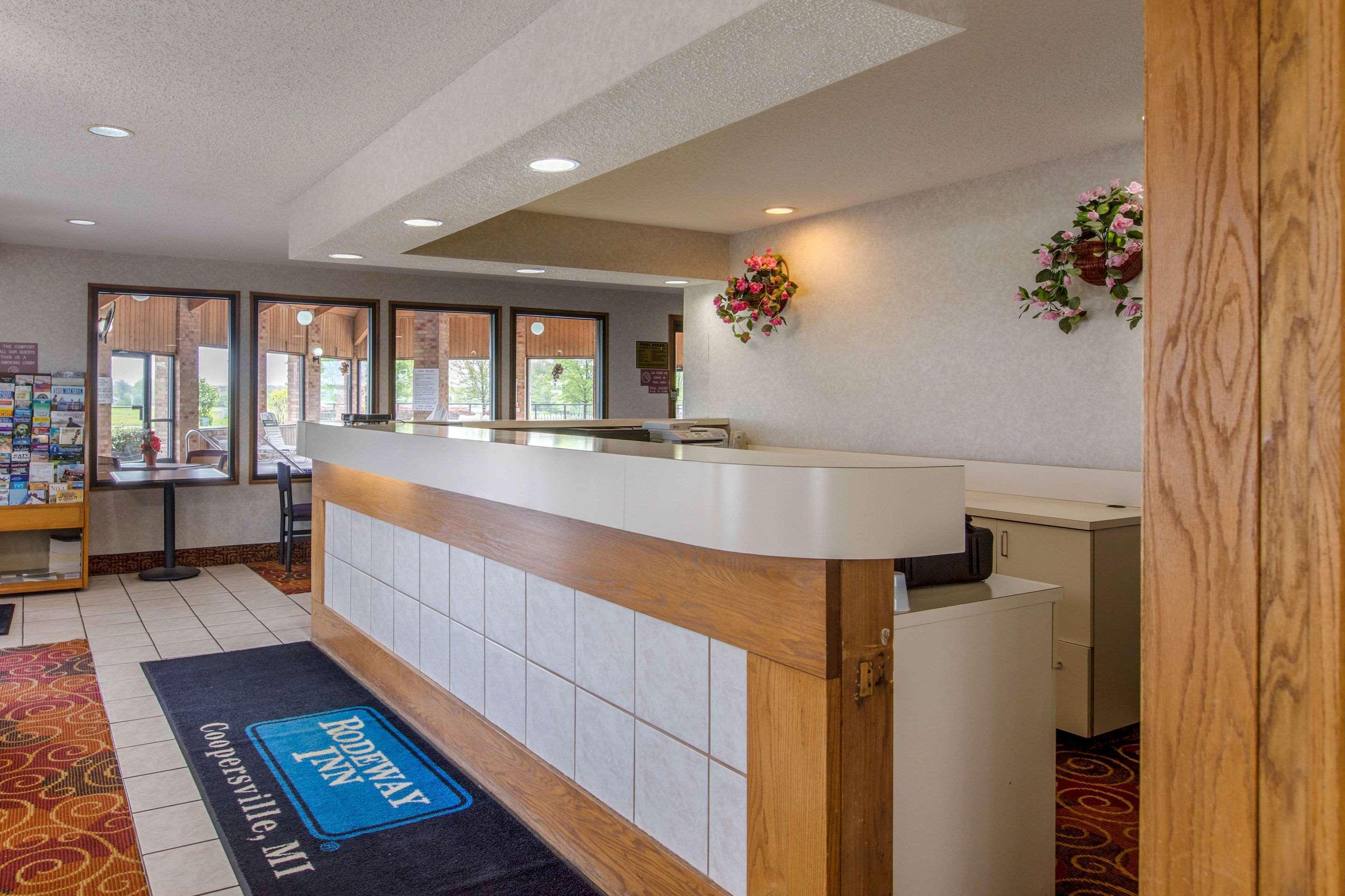 Rodeway Inn Coopersville Exterior foto