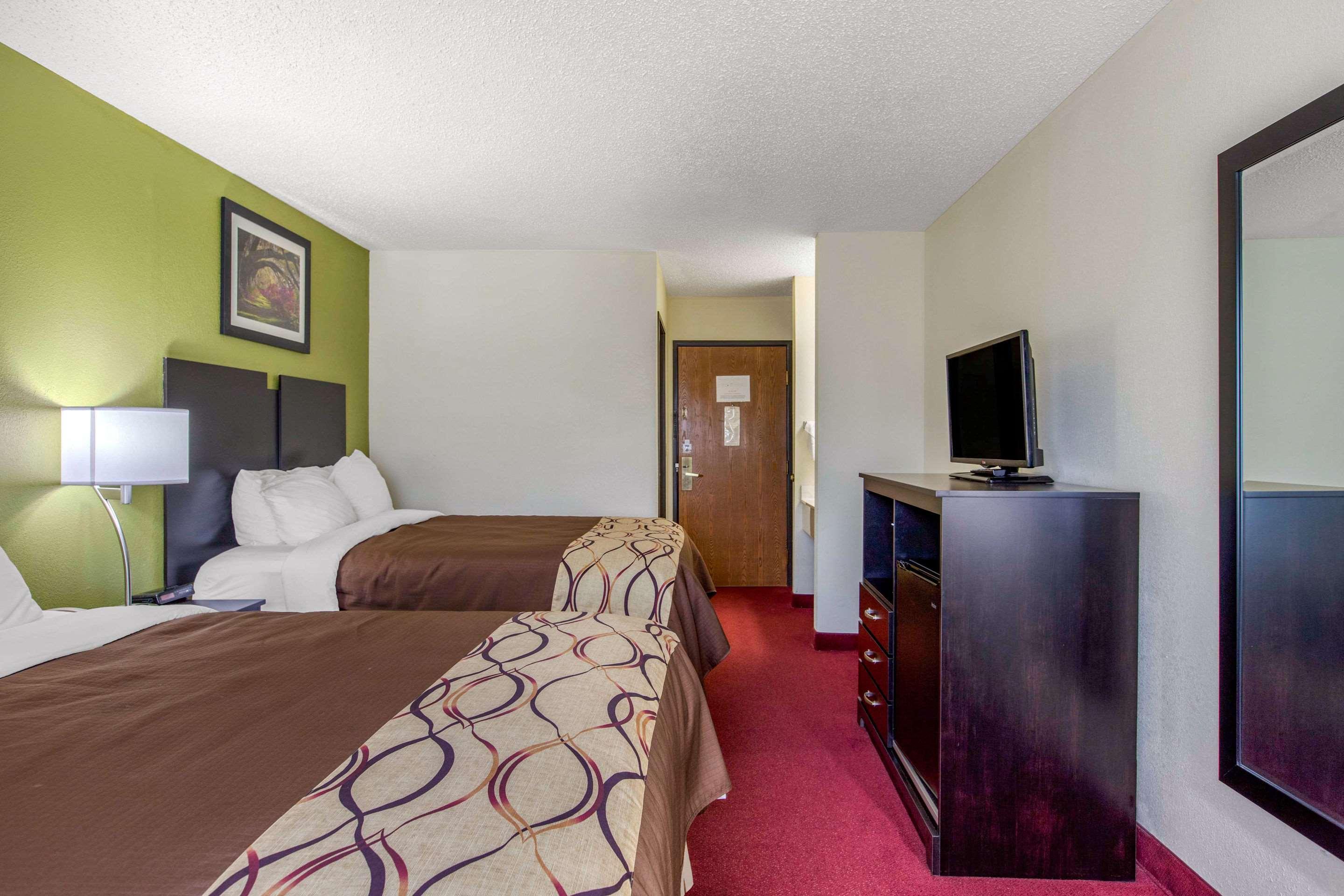 Rodeway Inn Coopersville Exterior foto